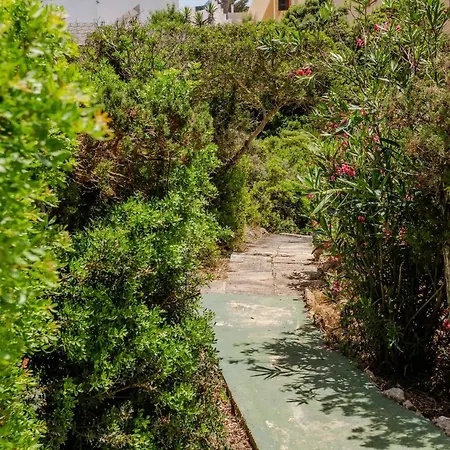 Apartman Biniforcat 21 *